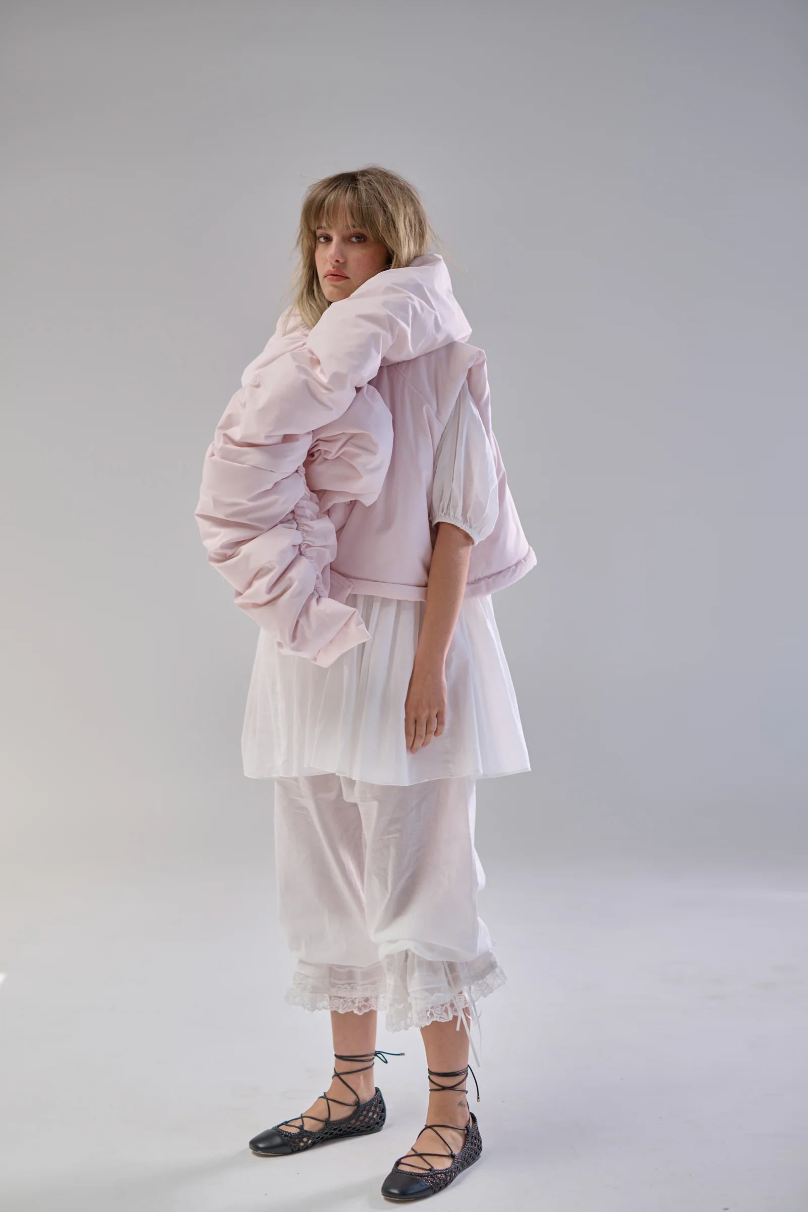 En Pointe Puffer Vest - Image 24