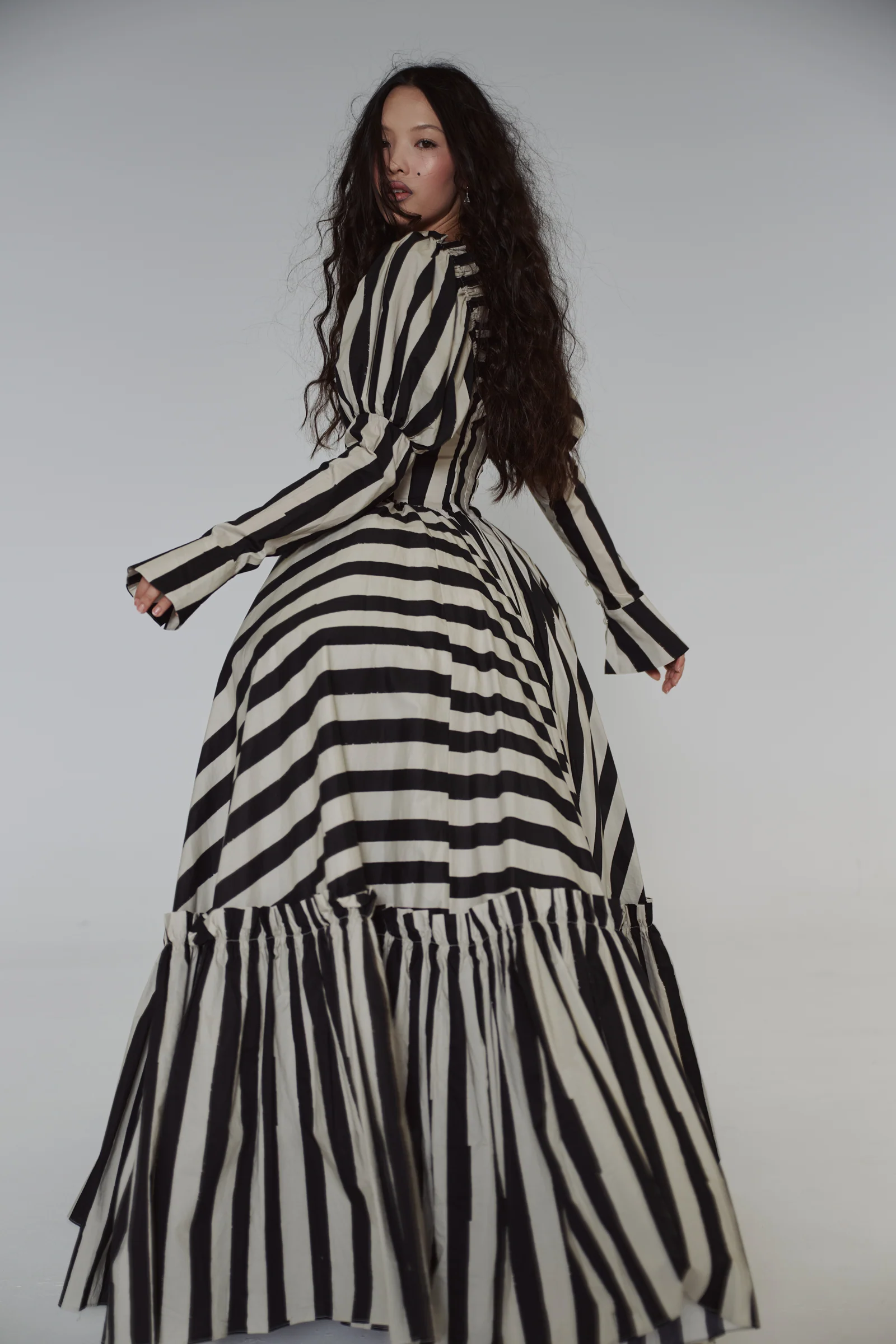 The Buccaneer Astronomers Gown - Image 10