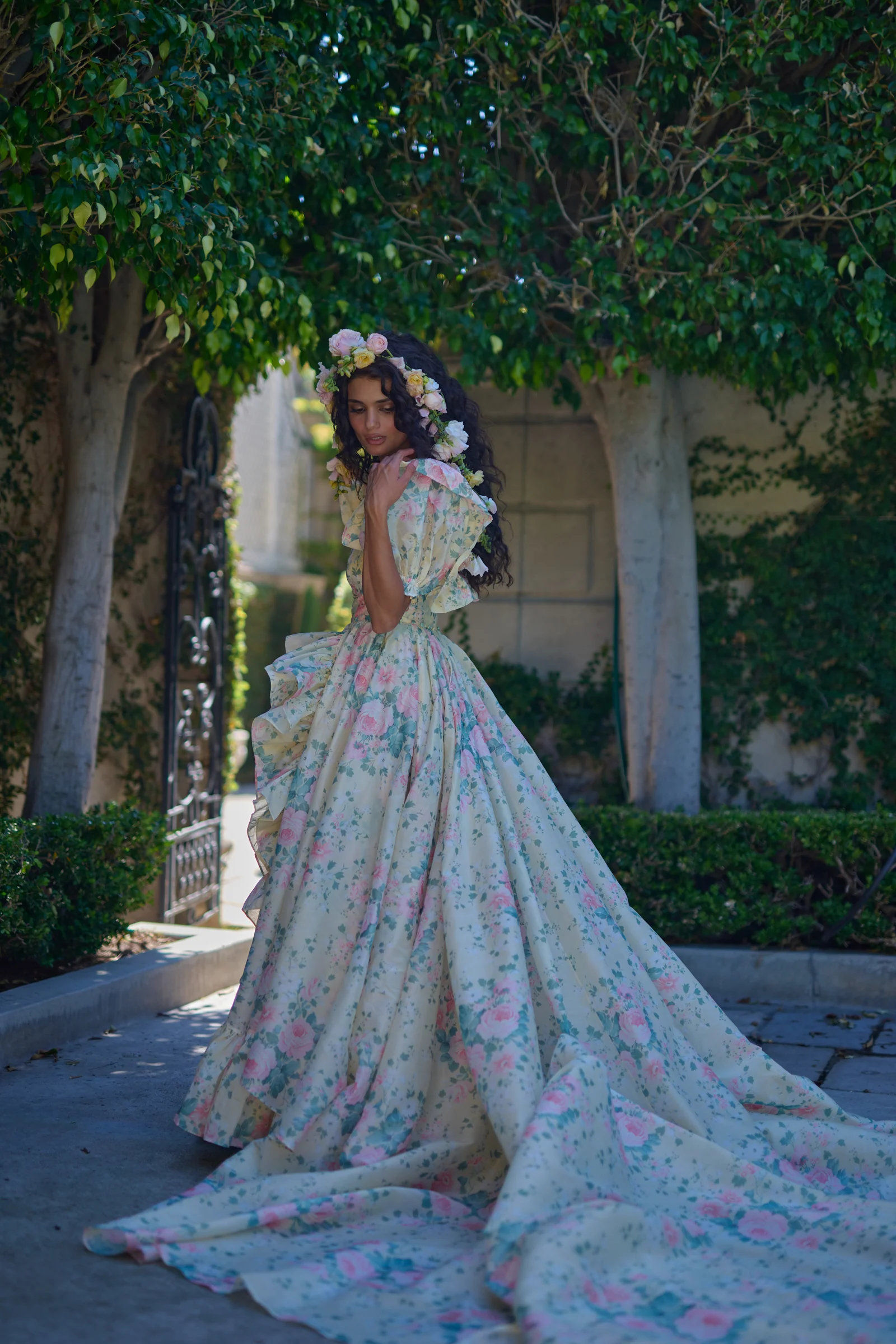 The Fantasy In Bloom Gown - Image 11