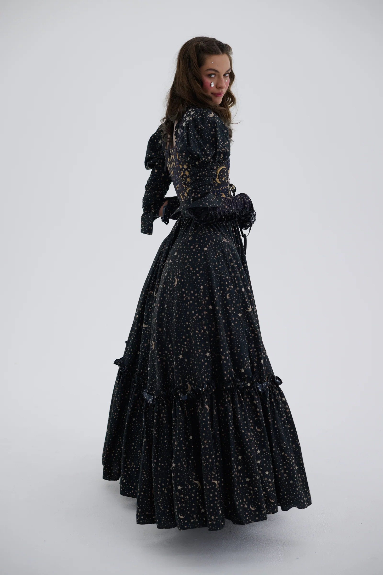 The Galileo Astronomers Gown - Image 5