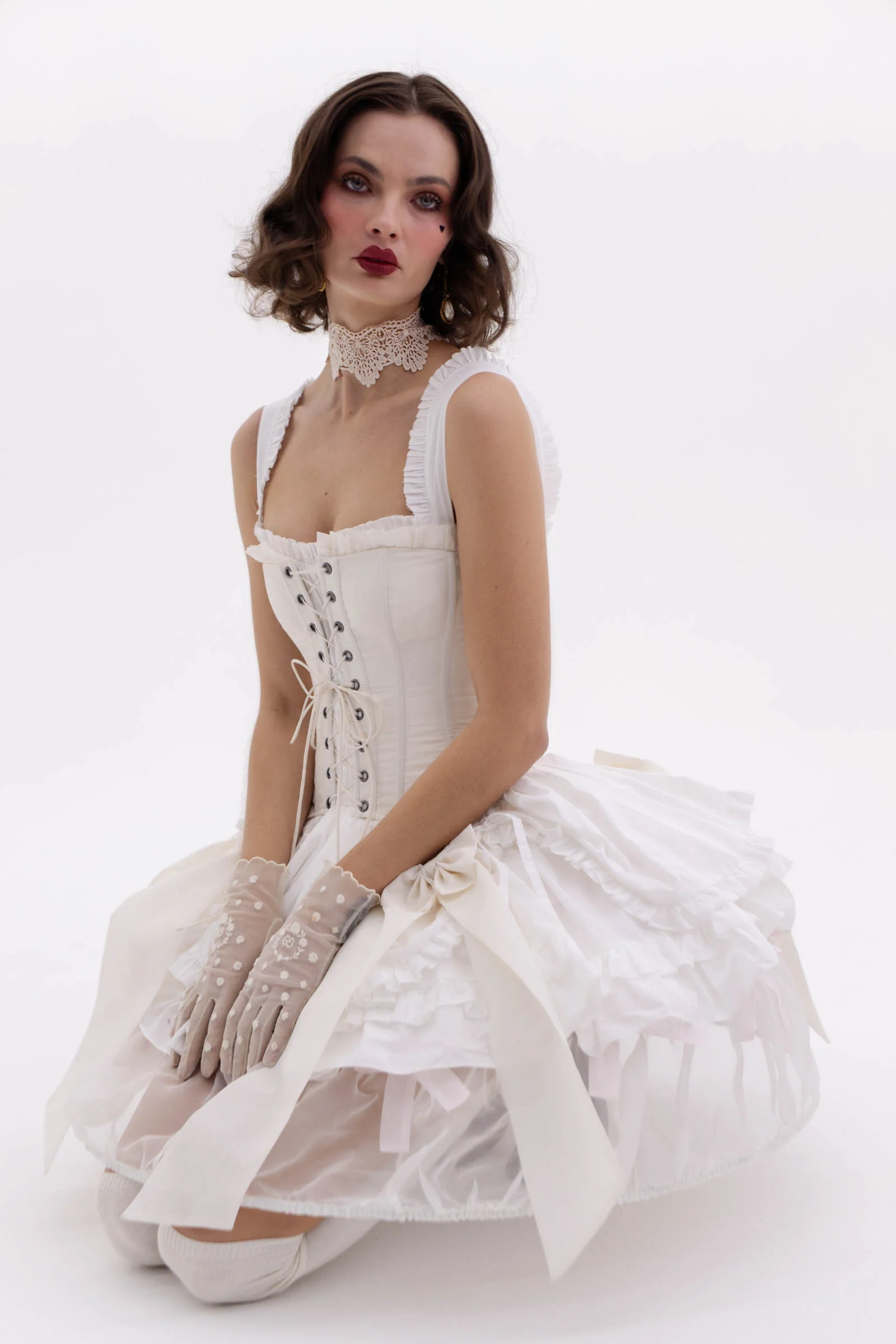 The Ivory A La Mode Corset - Image 5