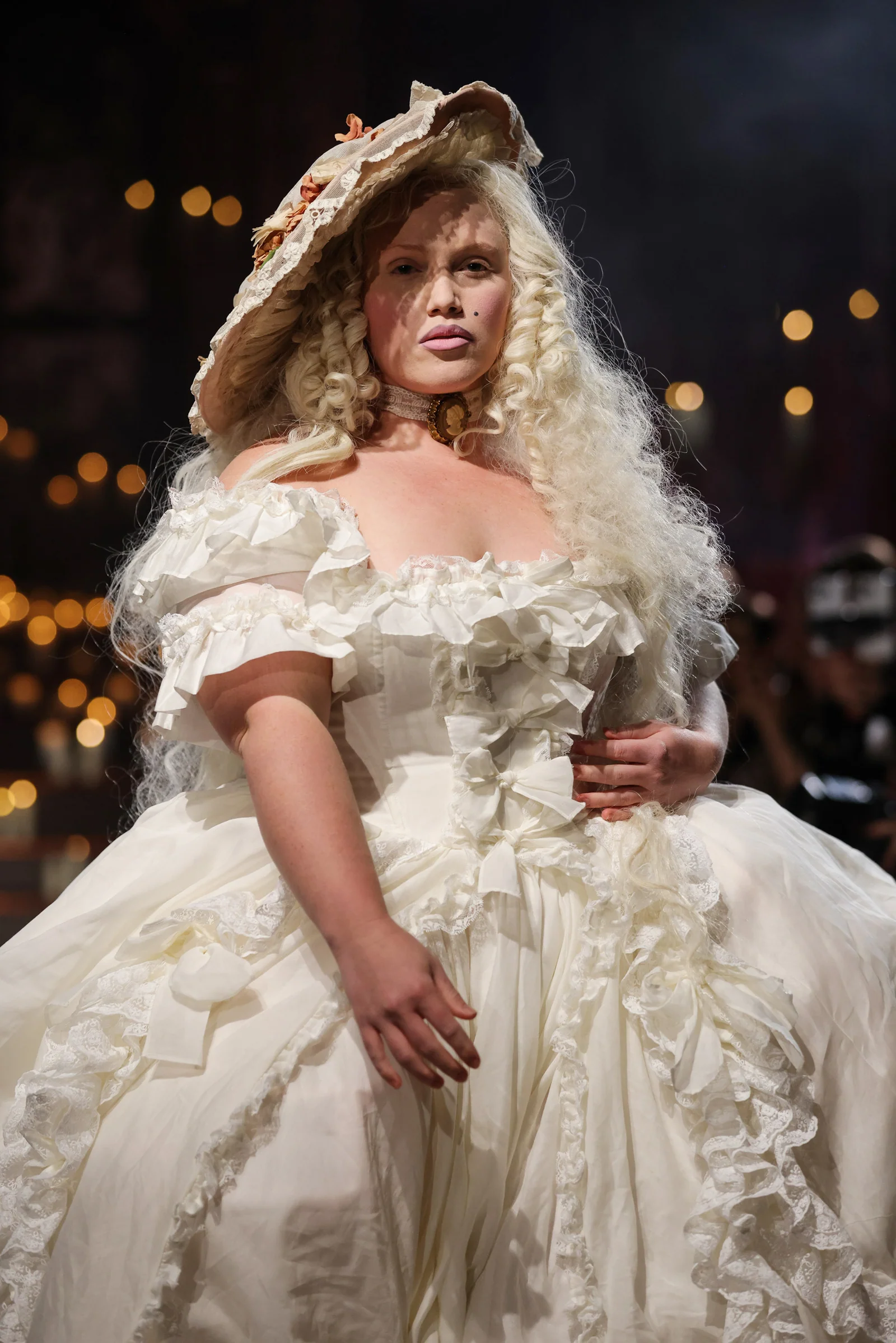 The Ivory Silk Organdy Antoinette Gown - Image 18