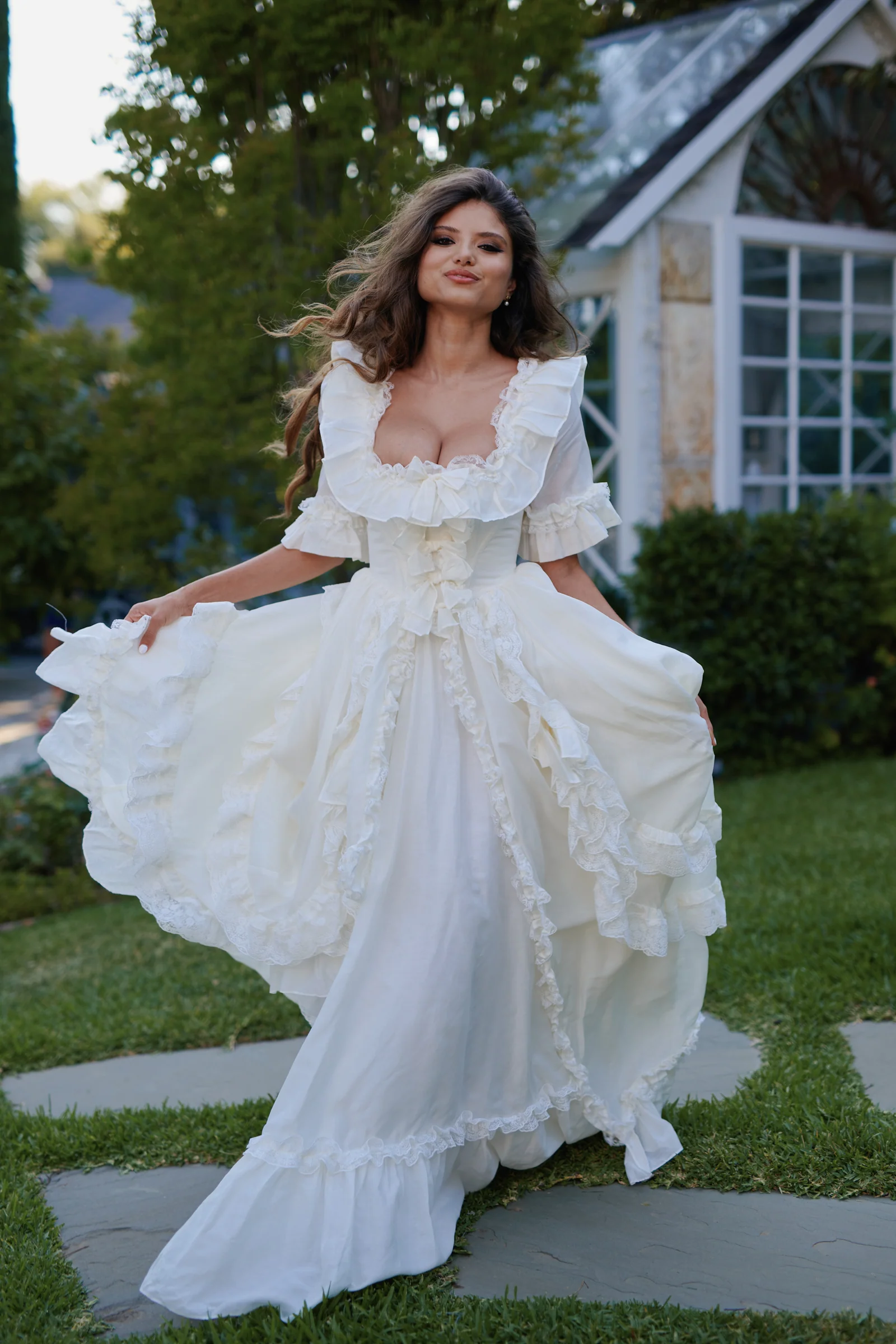 The Ivory Silk Organdy Antoinette Gown - Image 3
