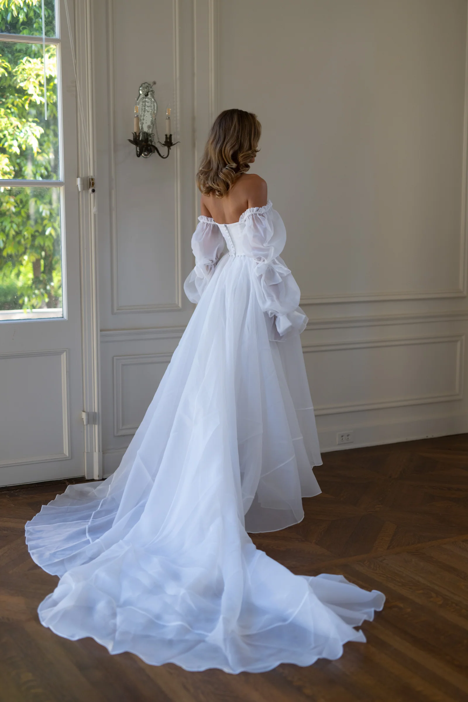The Ivory Capulet Gown - Image 11