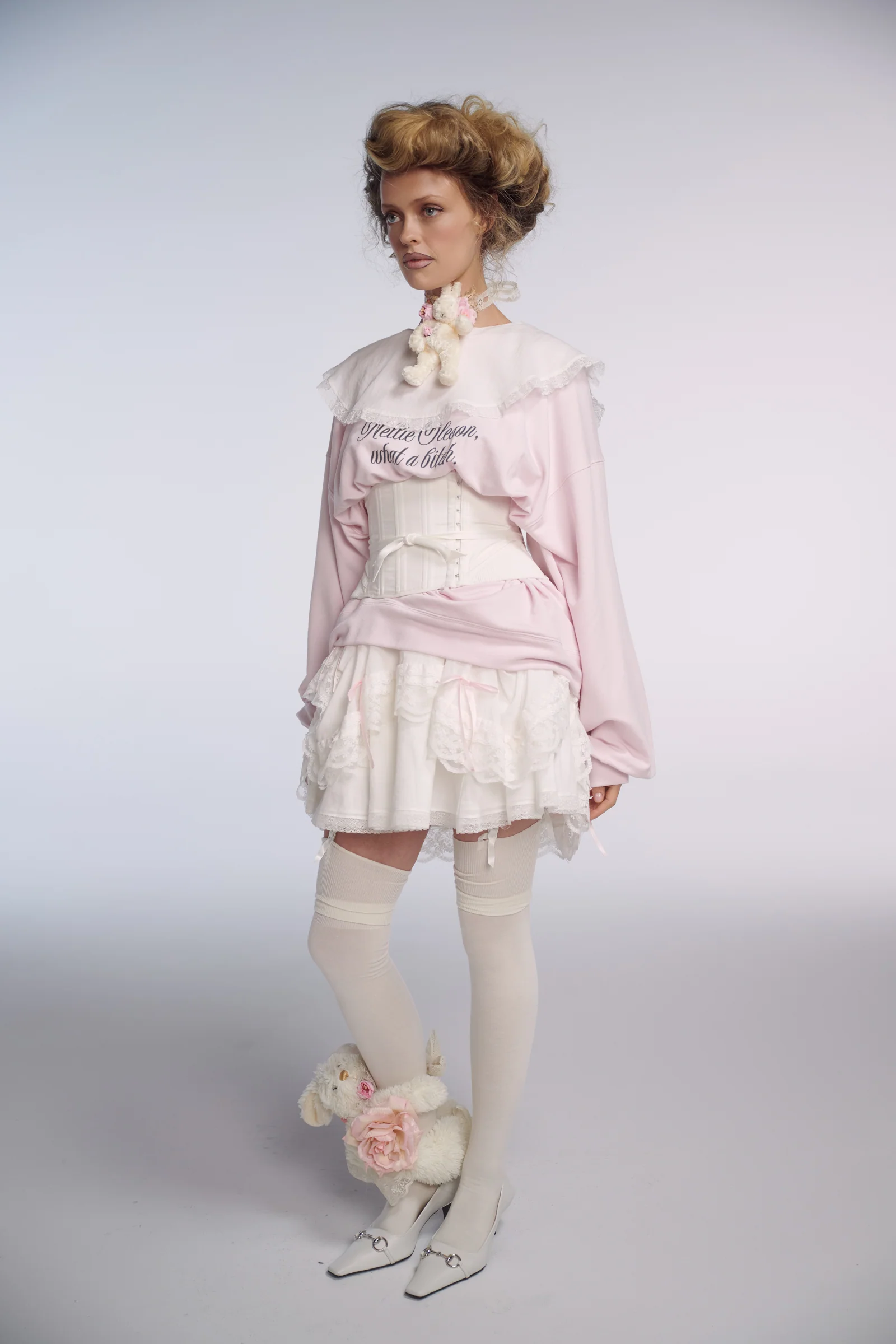 The Ivory Hourglass Waist Corset - Image 5