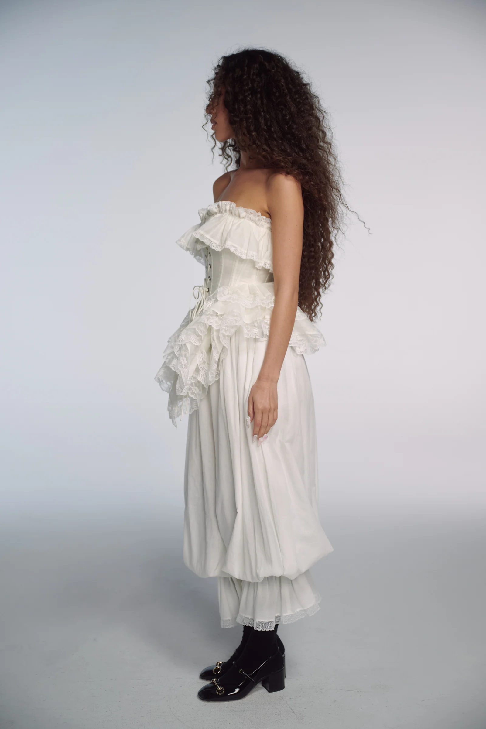The Ivory Ren Faerie Corset - Image 6