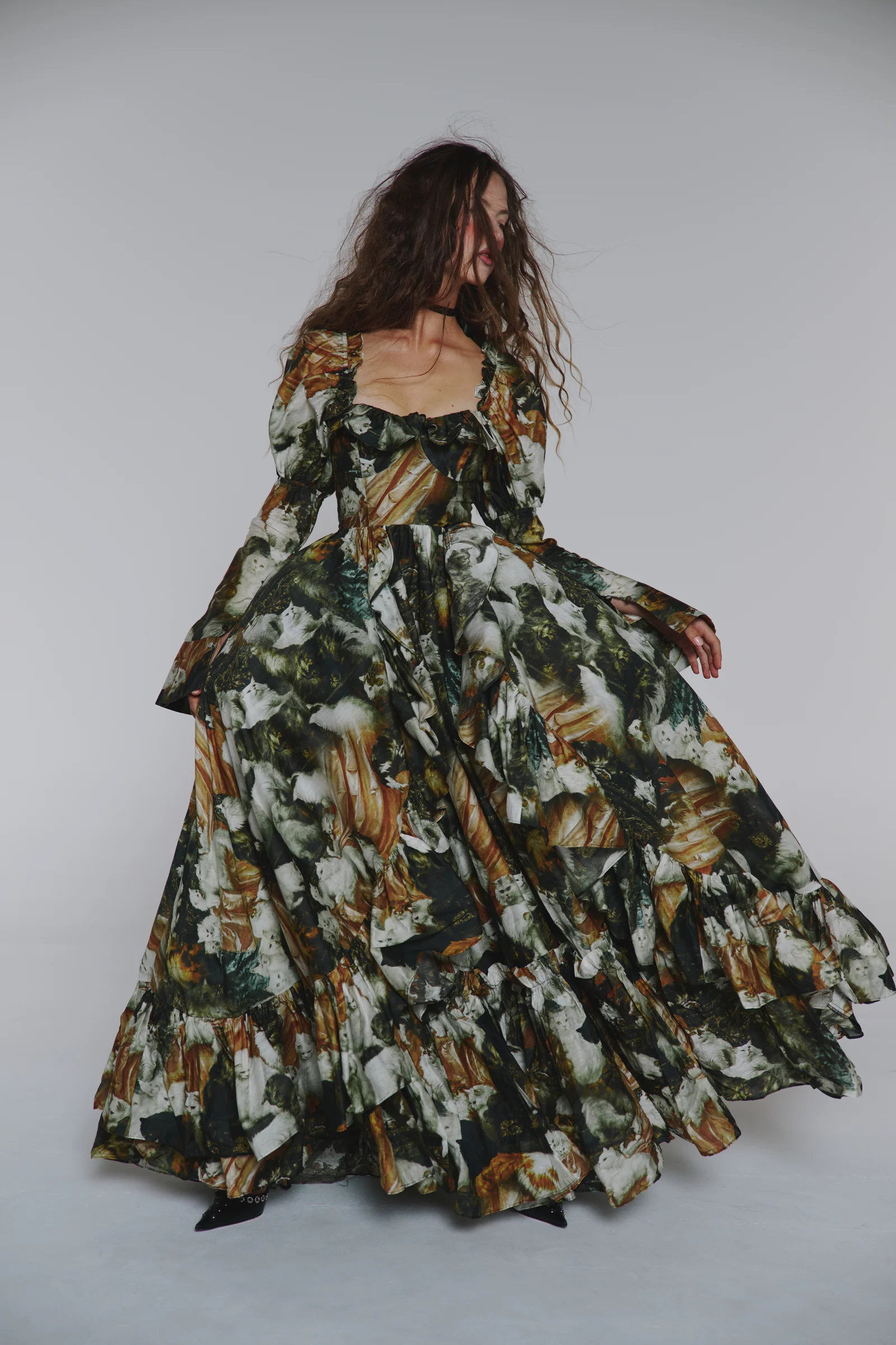 My Wife's Lovers Princess Silk Organdy Maiden Gown - Image 3