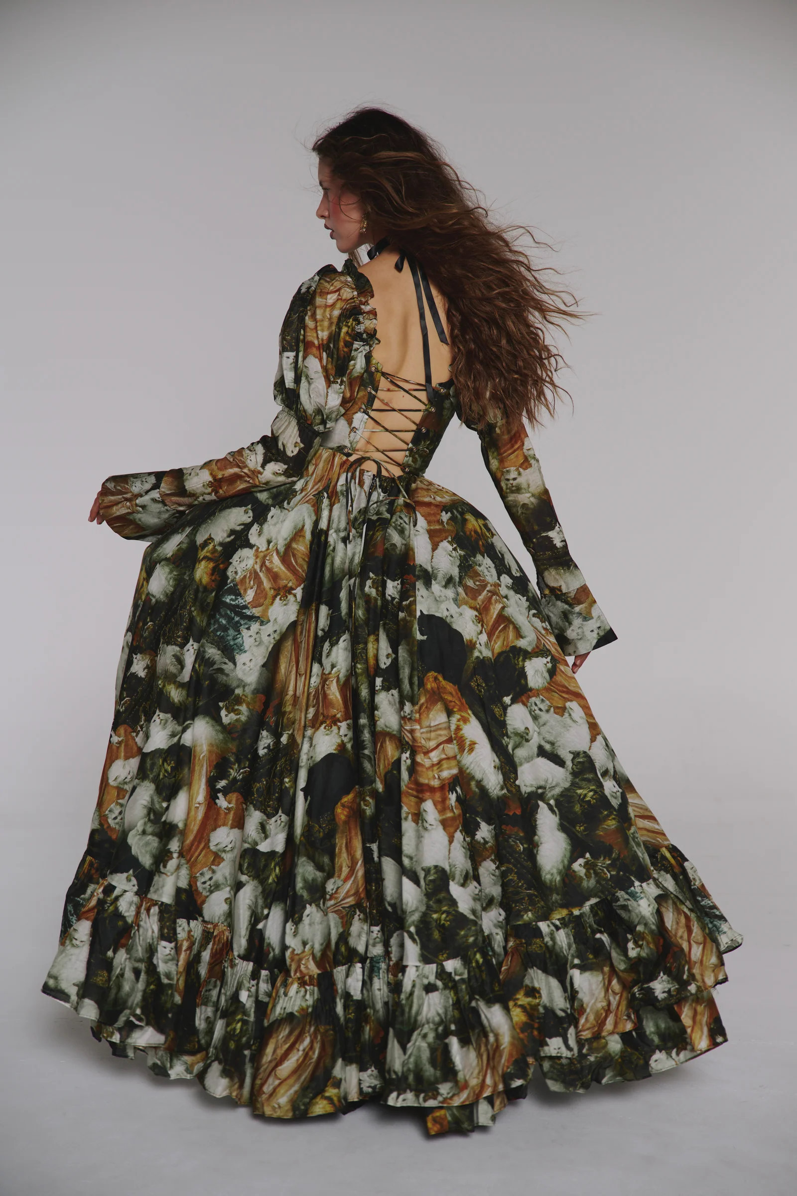 My Wife's Lovers Princess Silk Organdy Maiden Gown - Image 4