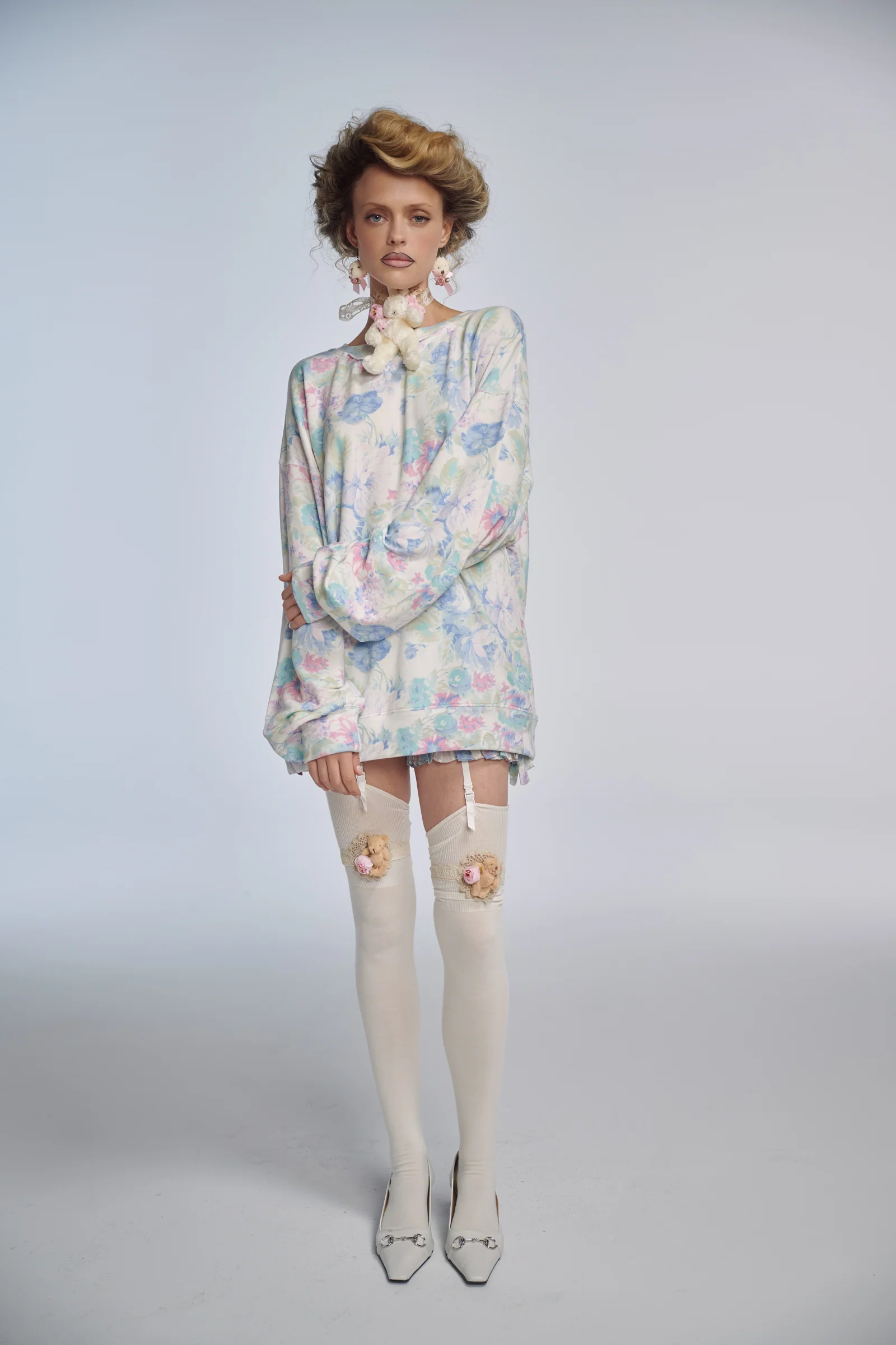 The Nottingham Pillow Sweater - Image 3